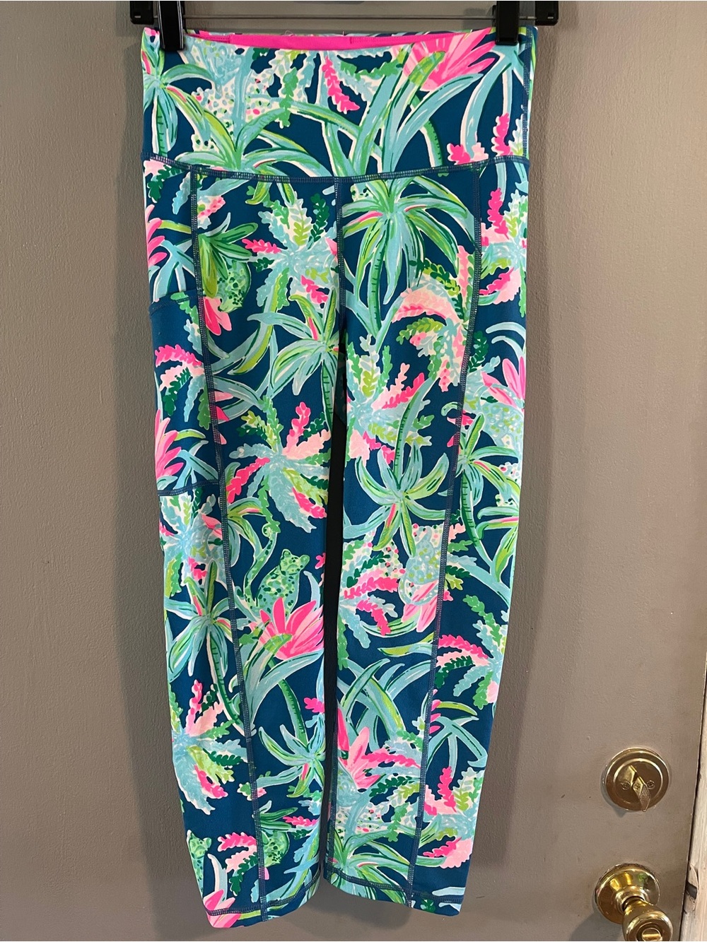 Lilly Pulitzer Weekender High Rise UPF 50+ Crop Leggings Sweet Escape Size S